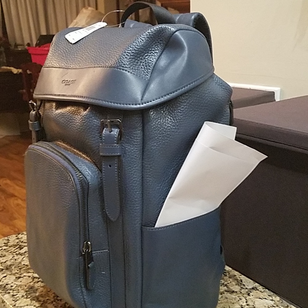 Coach backpack Fathers day Graduation - Picture 3 of 5